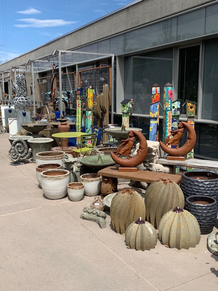 Garden pots and fountains