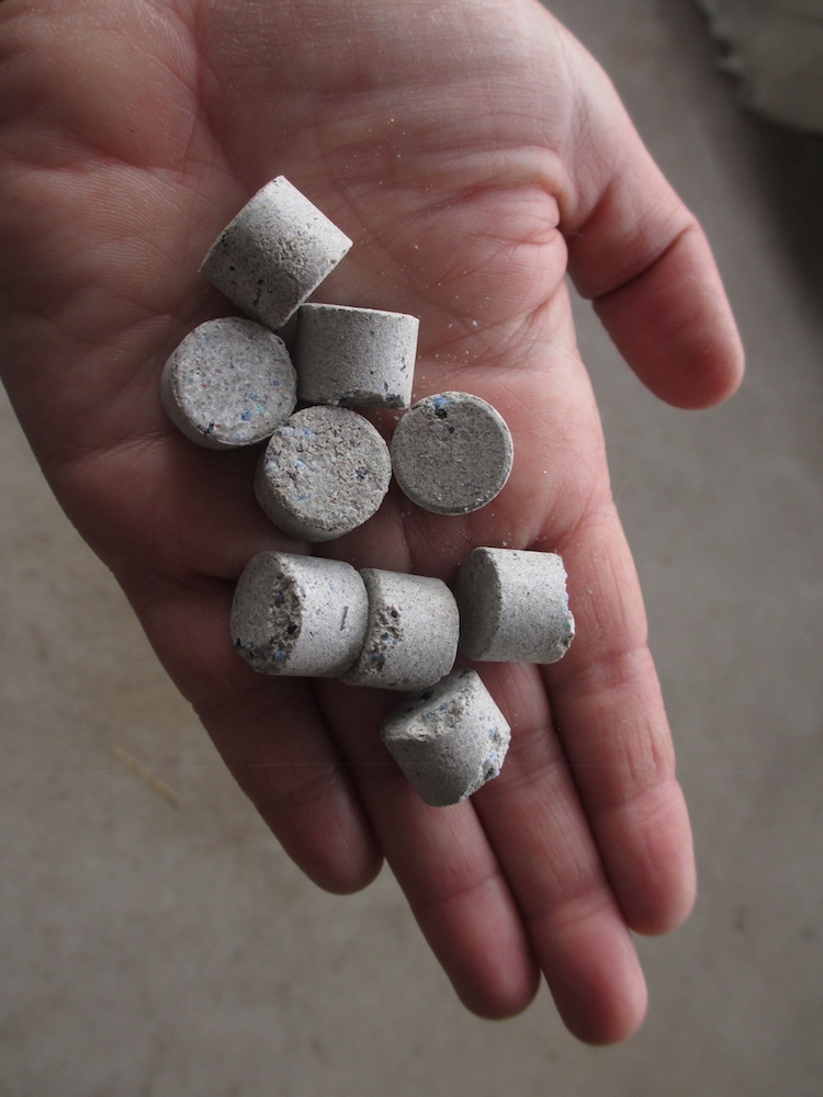fertilizer pellets