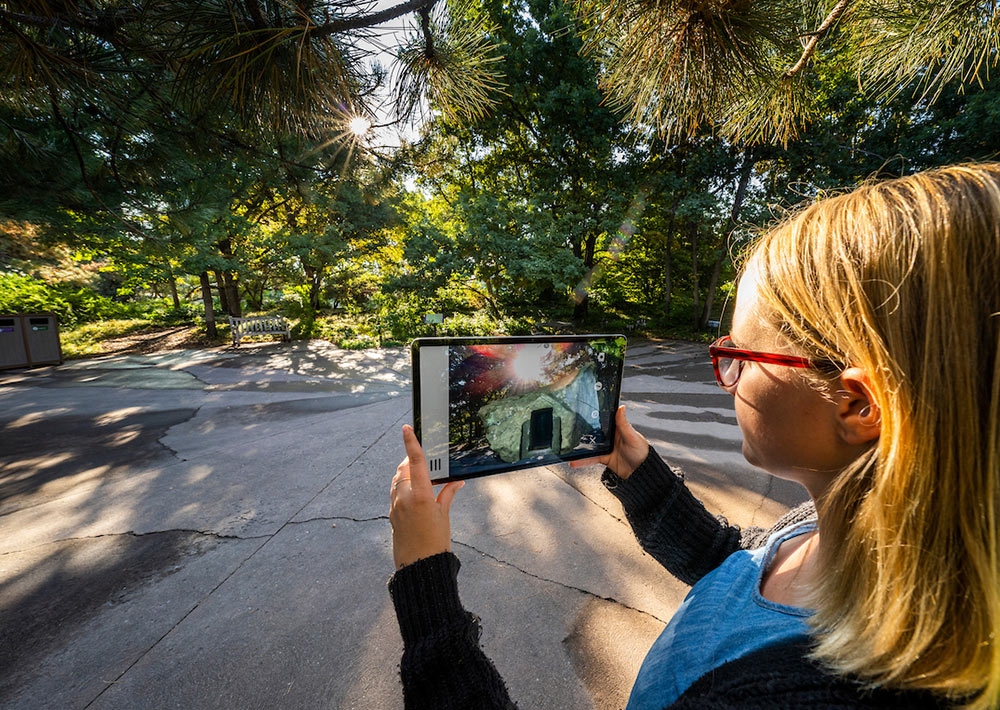 Timur Si-Qin, Biome Gateway, augmented reality artwork, 2021. Image © Scott Dressel-Martin.