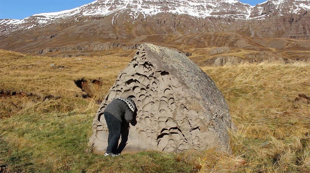 Nathan Hall, "Dvergasteinn (Telling Secrets to the Elves)," video, 2018.