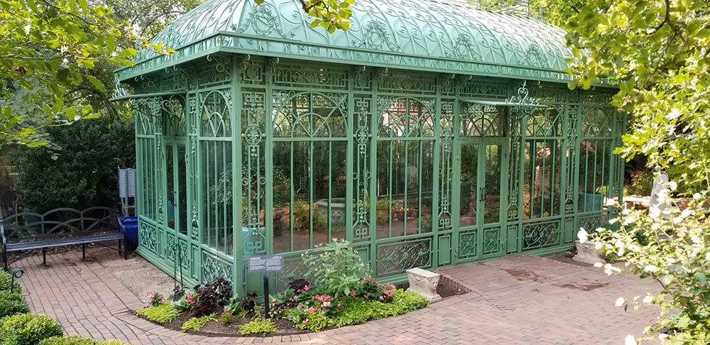 Solarium in Woodland Mosaic