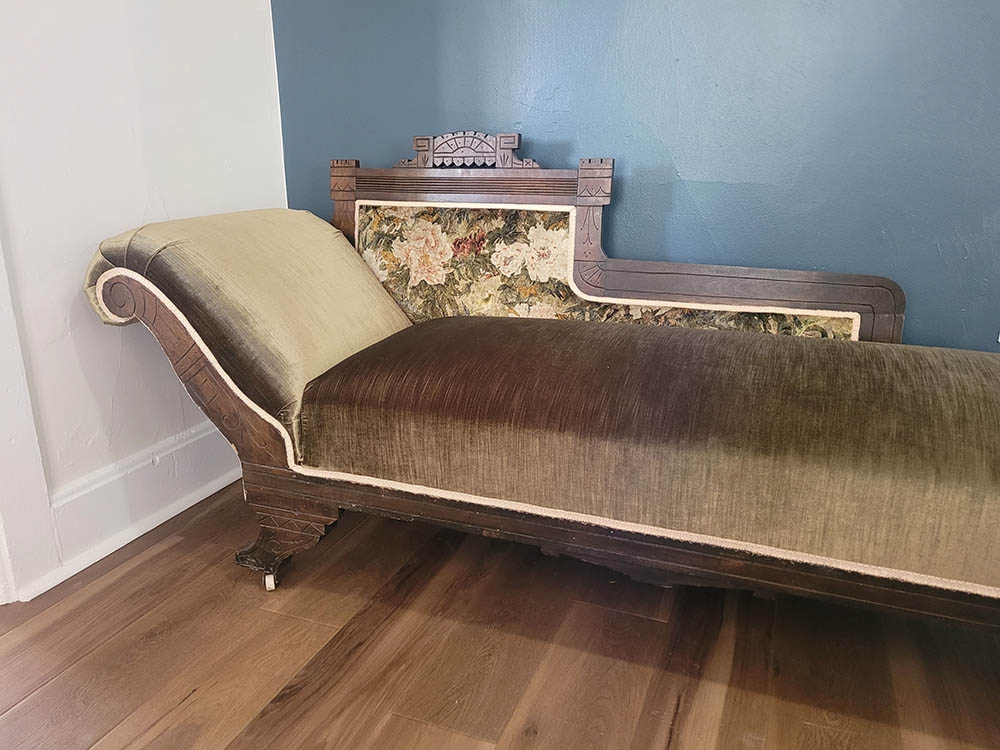 Antique chaise lounge