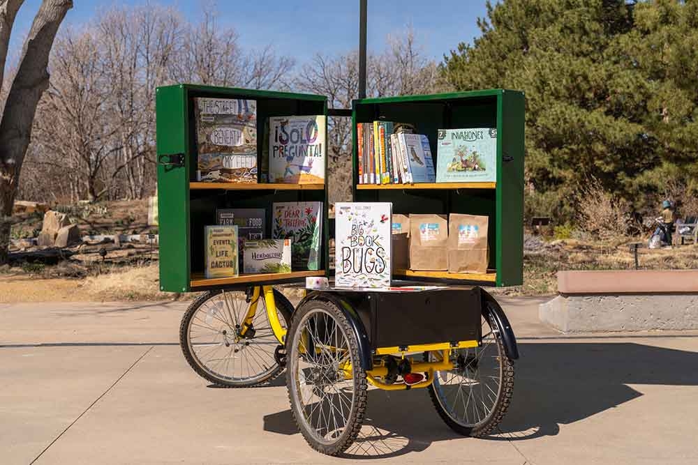 Botanicycle with books