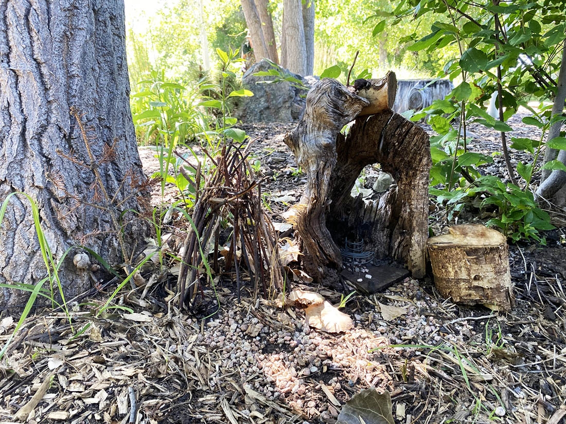 Natural building materials in the Children's Play Area