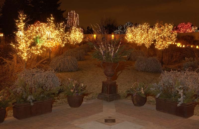 2002 romantic gardens